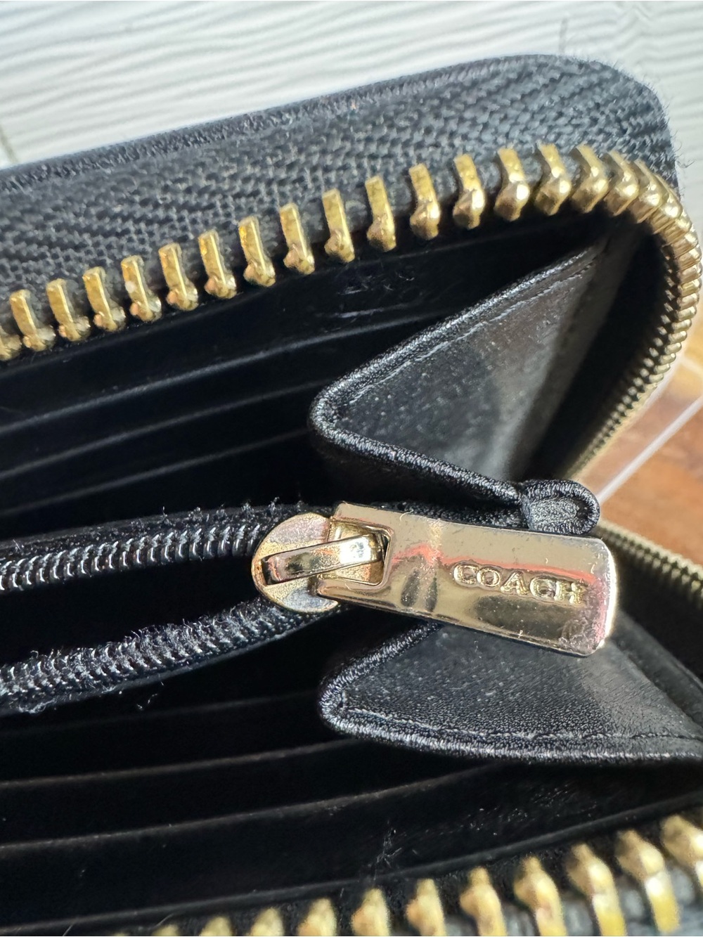 Coach Black / Brown Zip-Around Signature Logo Wallet with Gold Zipper - Picture 9 of 9